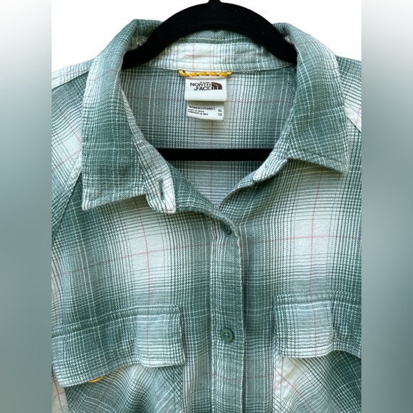 The North Face flannel shirt - Picture 3 of 6